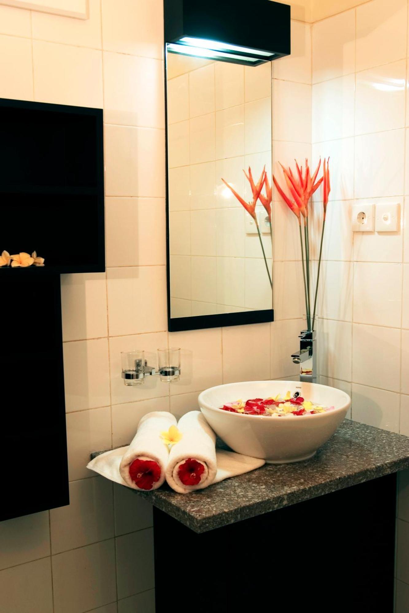 Taman Ayu Town House Aparthotel Legian  Ngoại thất bức ảnh