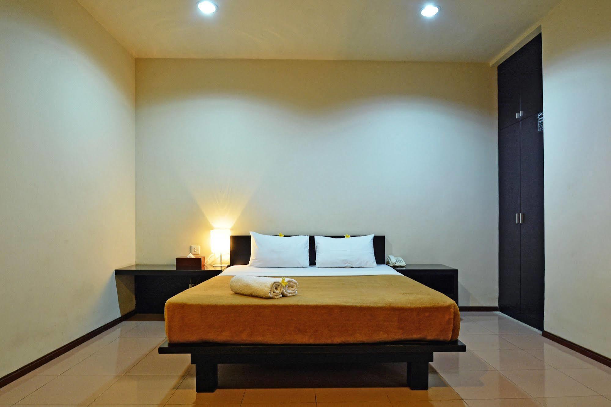 Taman Ayu Town House Aparthotel Legian  Ngoại thất bức ảnh