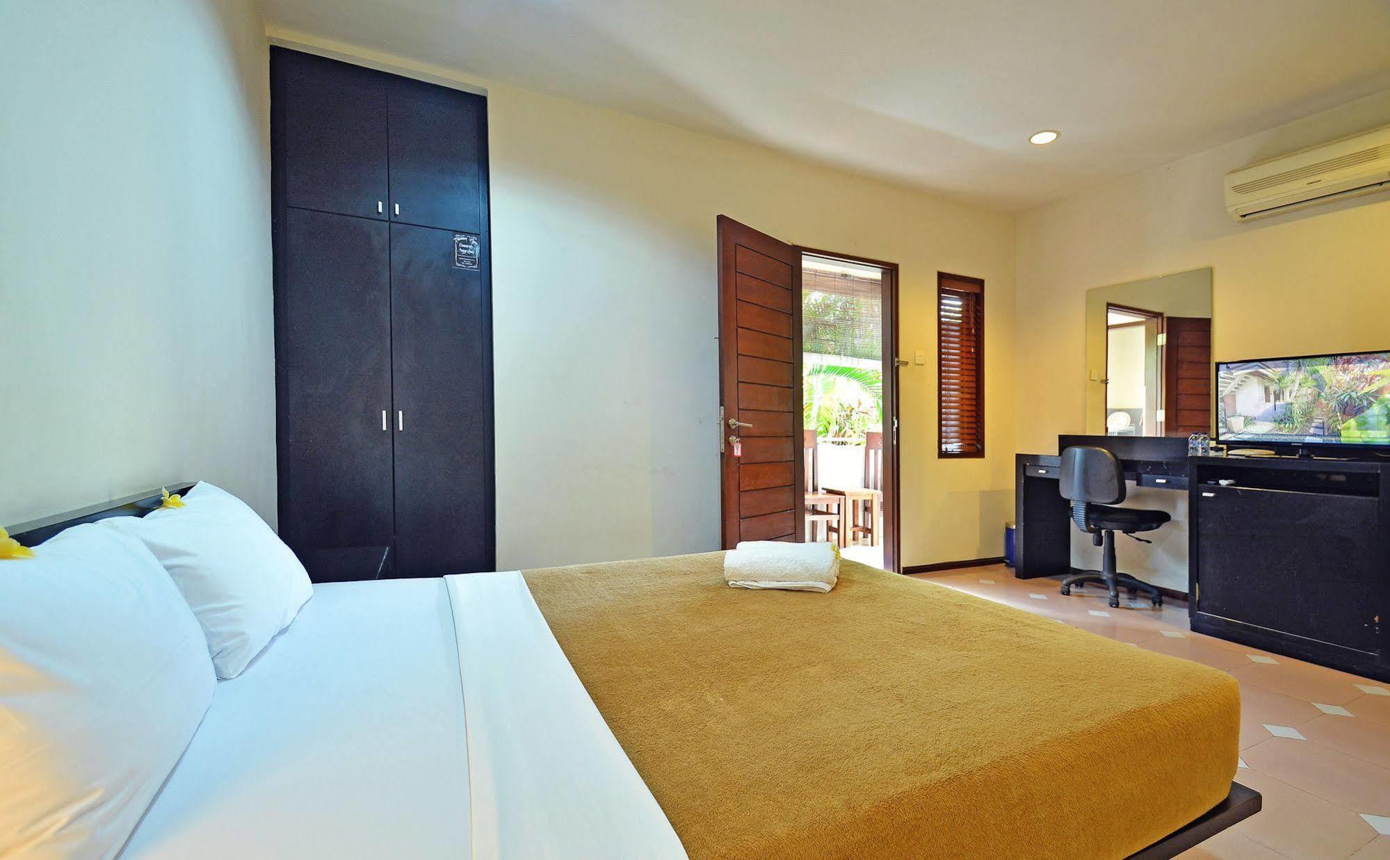 Taman Ayu Town House Aparthotel Legian  Ngoại thất bức ảnh