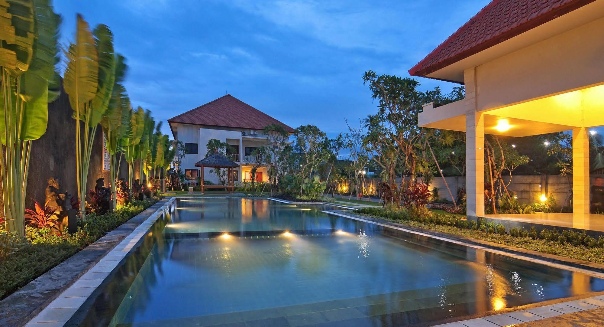 Taman Ayu Town House Aparthotel Legian  Ngoại thất bức ảnh